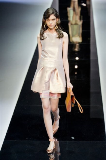 Fotoservizio/SS 2013/WOMEN/EMPORIO ARMANI/DP1/53