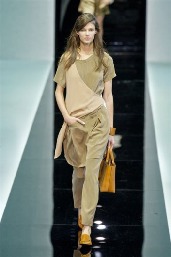 Fotoservizio/SS 2013/WOMEN/EMPORIO ARMANI/DP1/11