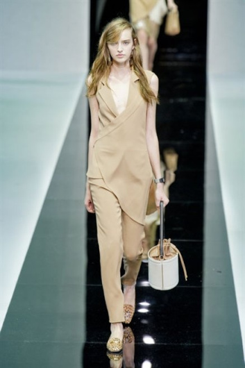 Fotoservizio/SS 2013/WOMEN/EMPORIO ARMANI/DP1/20