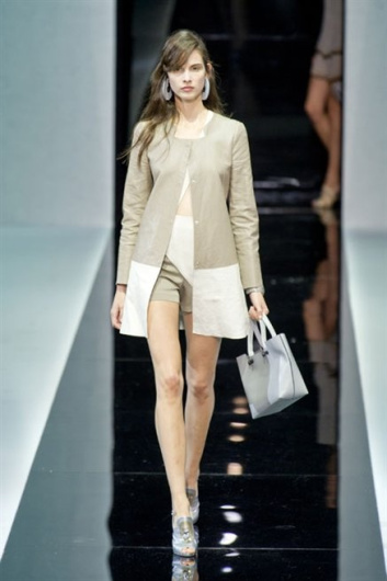 Fotoservizio/SS 2013/WOMEN/EMPORIO ARMANI/DP1/25