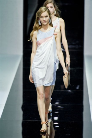 Fotoservizio/SS 2013/WOMEN/EMPORIO ARMANI/DP1/30
