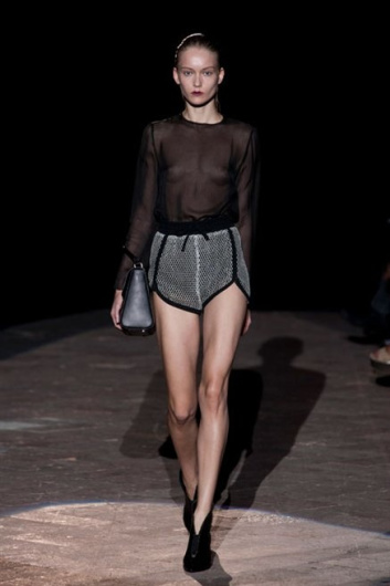 Fotoservizio/SS 2013/WOMEN/FRANCESCO SCOGNAMIGLIO/DP1/14
