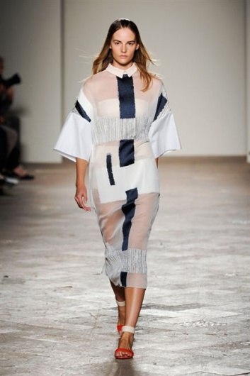 Fotoservizio/SS 2013/WOMEN/GABRIELE COLANGELO/DP1/7