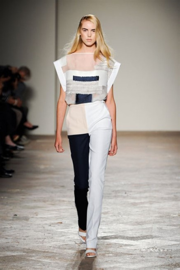Fotoservizio/SS 2013/WOMEN/GABRIELE COLANGELO/DP1/10