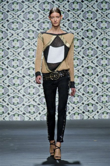 Fotoservizio/SS 2013/WOMEN/ICEBERG/DP1/0