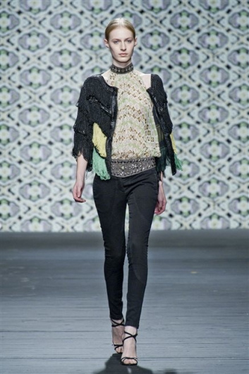 Fotoservizio/SS 2013/WOMEN/ICEBERG/DP1/9