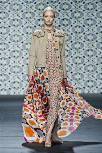 Fotoservizio/SS 2013/WOMEN/ICEBERG/DP1/11