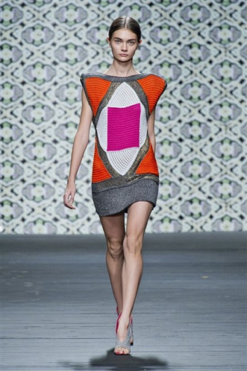 Fotoservizio/SS 2013/WOMEN/ICEBERG/DP1/13