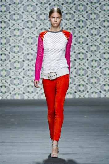 Fotoservizio/SS 2013/WOMEN/ICEBERG/DP1/14