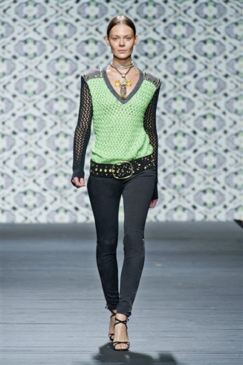 Fotoservizio/SS 2013/WOMEN/ICEBERG/DP1/17