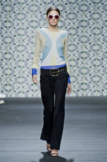 Fotoservizio/SS 2013/WOMEN/ICEBERG/DP1/24