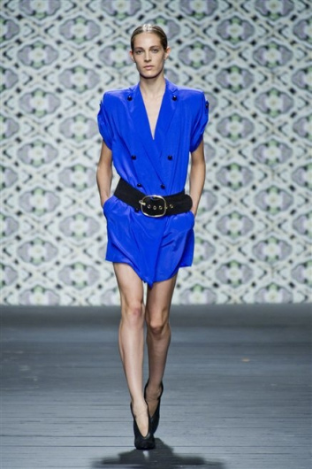 Fotoservizio/SS 2013/WOMEN/ICEBERG/DP1/27