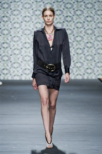 Fotoservizio/SS 2013/WOMEN/ICEBERG/DP1/31