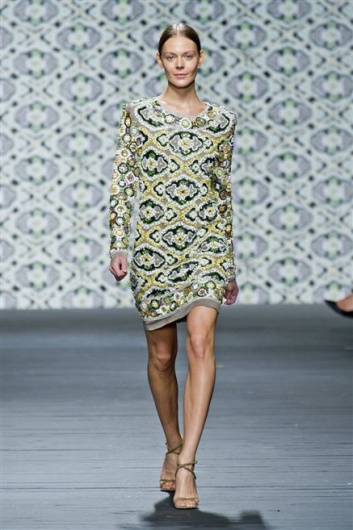 Fotoservizio/SS 2013/WOMEN/ICEBERG/DP1/36