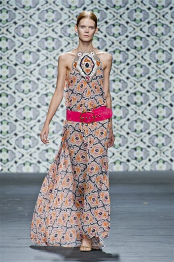 Fotoservizio/SS 2013/WOMEN/ICEBERG/DP1/37