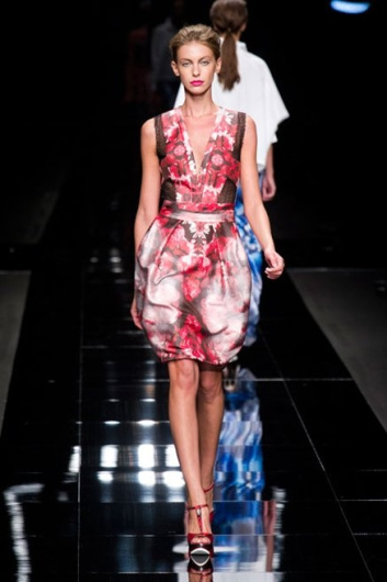 Fotoservizio/SS 2013/WOMEN/JOHN RICHMOND/DP1/7