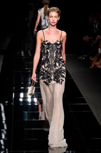 Fotoservizio/SS 2013/WOMEN/JOHN RICHMOND/DP1/43