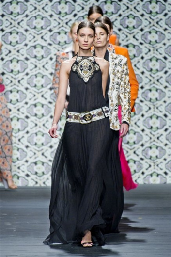Fotoservizio/SS 2013/WOMEN/ICEBERG/DP1/44