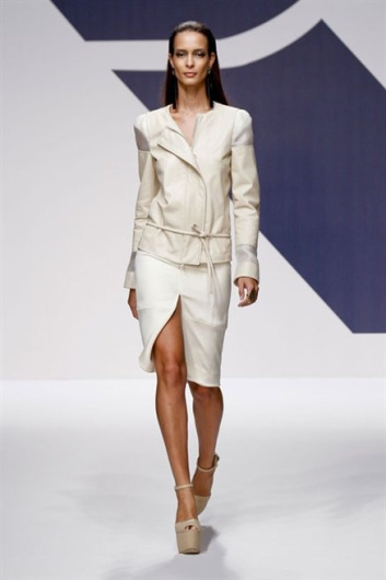 Fotoservizio/SS 2013/WOMEN/KRIZIA/DP1/4