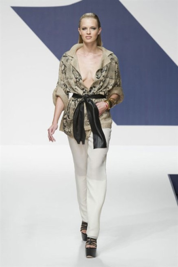 Fotoservizio/SS 2013/WOMEN/KRIZIA/DP1/10