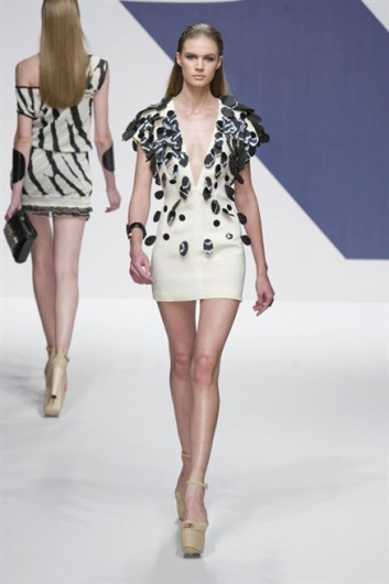 Fotoservizio/SS 2013/WOMEN/KRIZIA/DP1/28