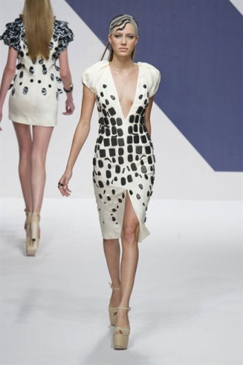 Fotoservizio/SS 2013/WOMEN/KRIZIA/DP1/29
