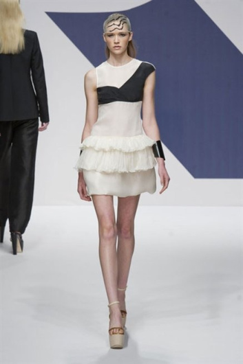 Fotoservizio/SS 2013/WOMEN/KRIZIA/DP1/35
