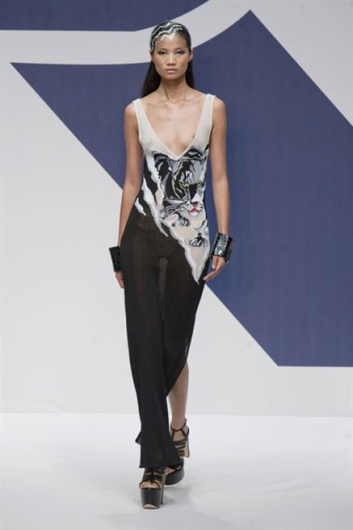 Fotoservizio/SS 2013/WOMEN/KRIZIA/DP1/40