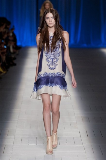 Fotoservizio/SS 2013/WOMEN/JUST CAVALLI/DP1/10