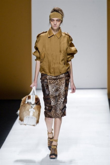 Fotoservizio/SS 2013/WOMEN/MAX MARA/DP1/8