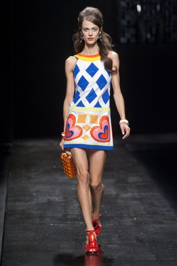 Fotoservizio/SS 2013/WOMEN/MOSCHINO/DP1/21
