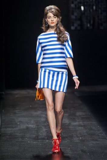 Fotoservizio/SS 2013/WOMEN/MOSCHINO/DP1/23