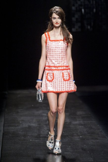 Fotoservizio/SS 2013/WOMEN/MOSCHINO/DP1/25