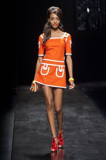 Fotoservizio/SS 2013/WOMEN/MOSCHINO/DP1/28