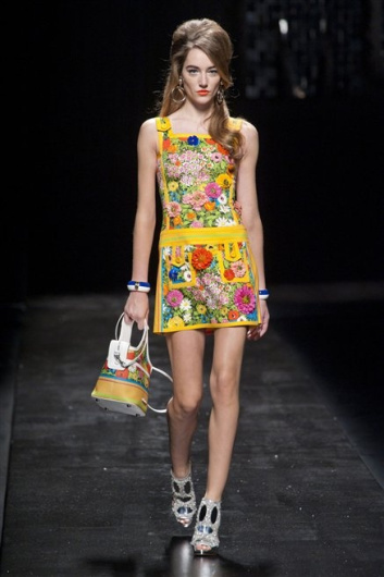 Fotoservizio/SS 2013/WOMEN/MOSCHINO/DP1/31