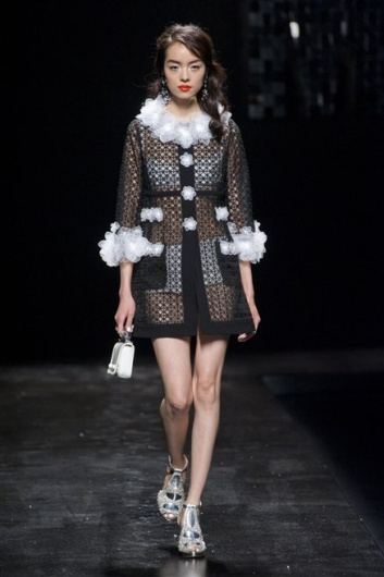 Fotoservizio/SS 2013/WOMEN/MOSCHINO/DP1/39