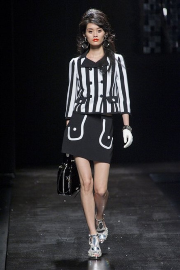 Fotoservizio/SS 2013/WOMEN/MOSCHINO/DP1/9