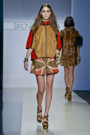 Fotoservizio/SS 2013/WOMEN/SIMONETTA RAVIZZA/DP1/4