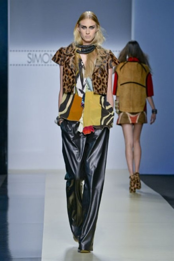 Fotoservizio/SS 2013/WOMEN/SIMONETTA RAVIZZA/DP1/5