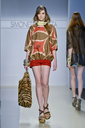 Fotoservizio/SS 2013/WOMEN/SIMONETTA RAVIZZA/DP1/7