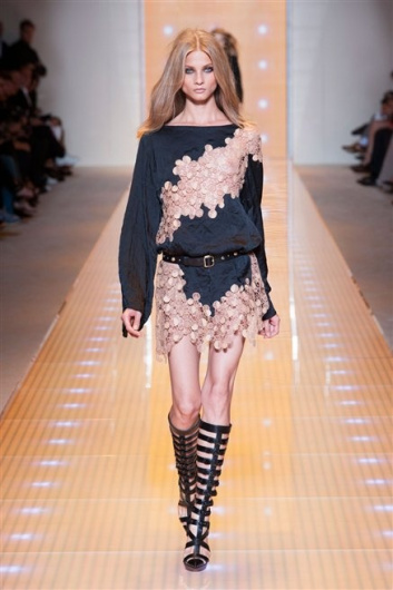 Fotoservizio/SS 2013/WOMEN/VERSACE/DP1/0