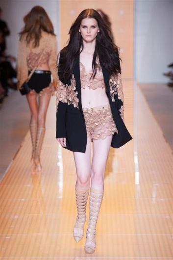 Fotoservizio/SS 2013/WOMEN/VERSACE/DP1/3