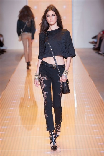 Fotoservizio/SS 2013/WOMEN/VERSACE/DP1/14