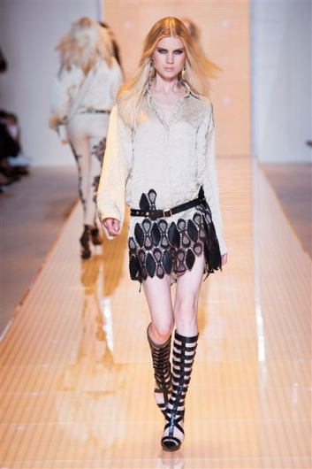 Fotoservizio/SS 2013/WOMEN/VERSACE/DP1/19