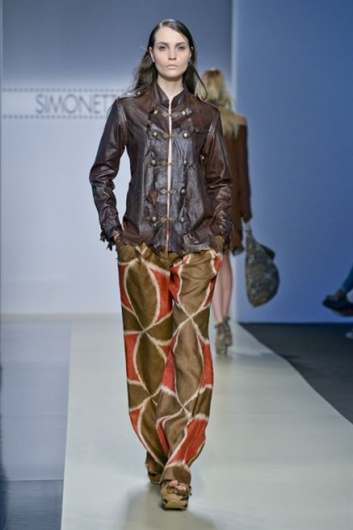 Fotoservizio/SS 2013/WOMEN/SIMONETTA RAVIZZA/DP1/9