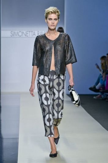 Fotoservizio/SS 2013/WOMEN/SIMONETTA RAVIZZA/DP1/33