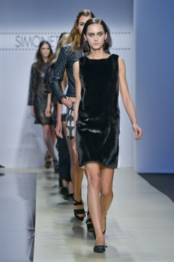 Fotoservizio/SS 2013/WOMEN/SIMONETTA RAVIZZA/DP1/38