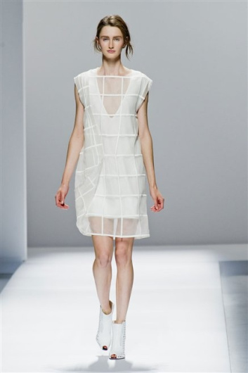 Fotoservizio/SS 2013/WOMEN/SPORTMAX/DP1/2