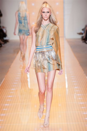 Fotoservizio/SS 2013/WOMEN/VERSACE/DP1/38