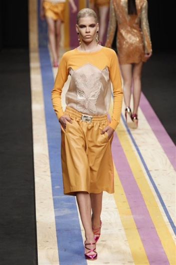 Fotoservizio/SS 2013/WOMEN/FRANKIE MORELLO/DP1/15